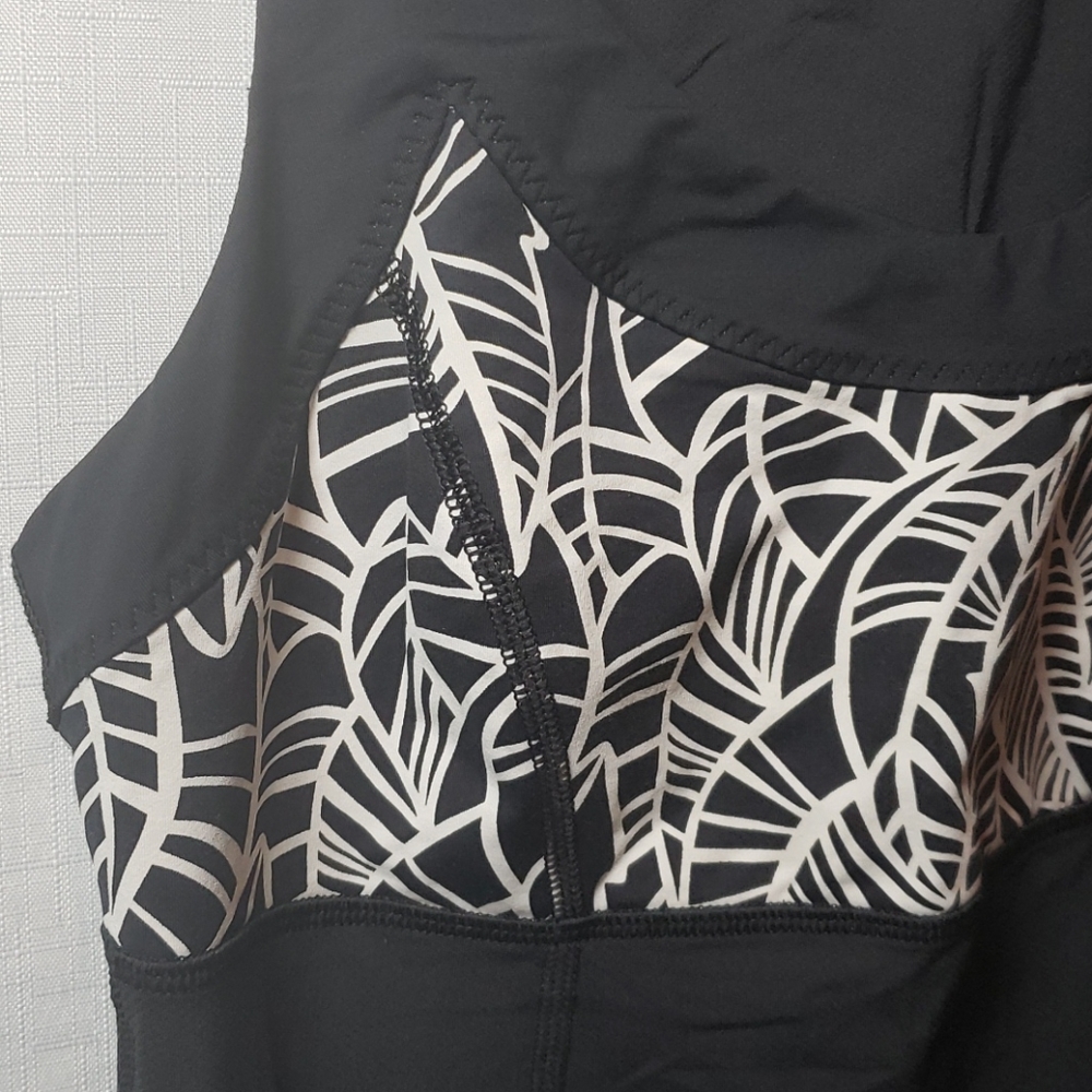 Lululemon Athletic Waist Drawstring Leaf Tank Top - Picture 4 of 10